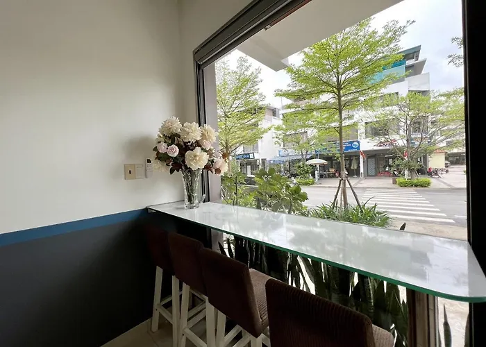 Khách sạn hẻo lánh 1102