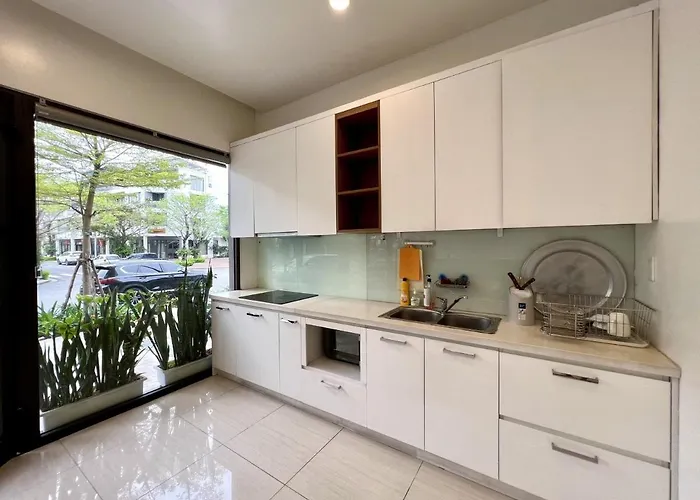 1102 Khách sạn hẻo lánh *