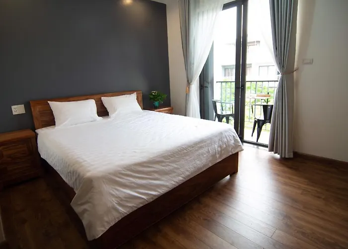 Khách sạn hẻo lánh 1102 *